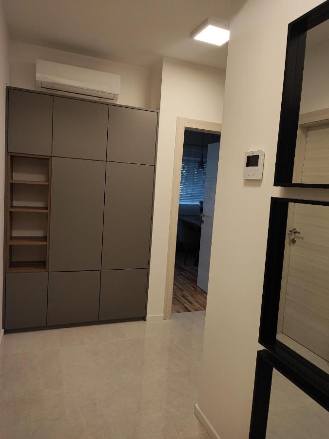 Apartman Plum - Self Check In, Free Parking Osijek Ngoại thất bức ảnh